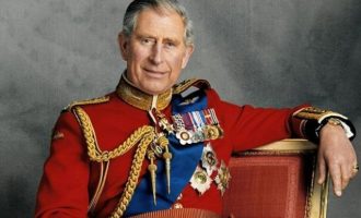 Πρίγκιπας Κάρολος: Είναι άλλο να είσαι βασιλιάς και άλλο πρίγκιπας – «Δεν είμαι τόσο ηλίθιος»