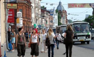 Φτωχοί το 22% των Ρώσων – Το 35,6% στην κατηγορία «καταναλωτικού κινδύνου»