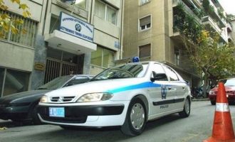 «Χάθηκαν» δύο όπλα από το Αστυνομικό Τμήμα Εξαρχείων