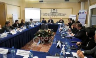 Στην Αλβανία ο διευθυντής του Ιδρύματος Σόρος πρόεδρος του Ανωτάτου Συμβουλίου της Εισαγγελίας