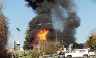 Φονική έκρηξη σε πρατήριο βενζίνης στην Ιταλία – Δύο νεκροί και 17 τραυματίες (βίντεο)