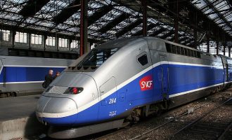Ετοιμάζονται πάνω από 2.000 απολύσεις στους σιδηρόδρομους της Γαλλίας