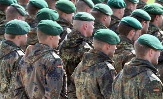 Η Γερμανία συγκροτεί μεγάλο και ισχυρό στρατό ανακοίνωσε ο Σολτς