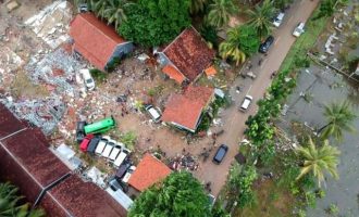 Στους 429 οι νεκροί από το τσουνάμι στην Ινδονησία