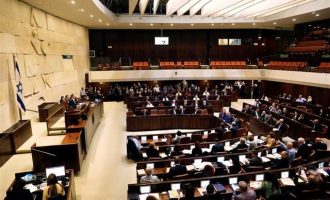 Ισραήλ: Η Κνέσετ ενέκρινε τον νόμο για τις πρόωρες εκλογές