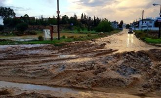 Κατακλυσμός στην Κύπρο: Πλημμύρες και σφοδροί άνεμοι σε Λευκωσία, Λεμεσό