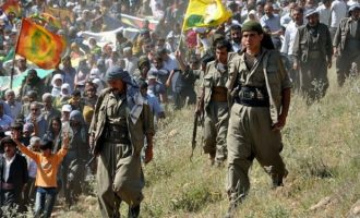 Οι Κούρδοι της Συρίας ετοιμάζονται για πόλεμο κατά της Τουρκίας μετά τις απειλές Ερντογάν