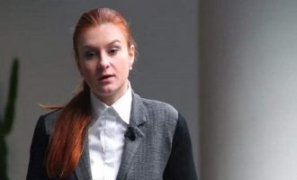 Η Μαρία Μπουτίνα ομολόγησε στο αμερικανικό δικαστήριο ότι είναι κατάσκοπος της Ρωσίας