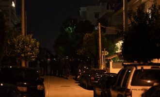 Άγιος Δημήτριος: 60χρονος ταμπουρώθηκε στο σπίτι του και πυροβολούσε