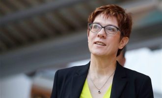 Καρενμπάουερ: Δεν συγκυβερνούμε με AfD – Το CDU θέλει να χτίσει γέφυρες