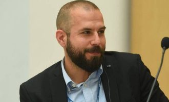 Ο Α. Τζανακόπουλος κάνει «ταληράκια» τα επιχειρήματα του Γεραπετρίτη του Μητσοτάκη για τις Πρέσπες