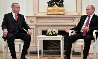 Πούτιν και Ερντογάν συναντήθηκαν στη Μόσχα – «Πάνε μαζί» και «εγγυώνται» την περιφερειακή ασφάλεια