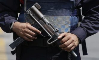 Δύο ένοπλες ομάδες «αναμετρήθηκαν» με ανταλλαγή πυρών στο Μεξικό – Δέκα νεκροί