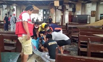 Μακελειό από το Ισλαμικό Κράτος σε εκκλησία στις Φιλιππίνες – Δεκάδες τα θύματα
