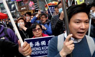 Χιλιάδες βγήκαν στους δρόμους του Χονγκ Κονγκ και ζήτησαν ανεξαρτησία από την Κίνα