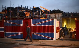 Βρετανικά προϊόντα κινδυνεύουν να αποκλειστούν σε λιμάνια σε όλο τον κόσμο