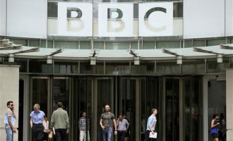 Βρετανίδα υπουργός: To BBC μπορεί να μην υπάρχει σε 10 χρόνια