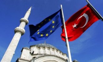 Να μπει τέλος στις ενταξιακές διαπραγματεύσεις της Τουρκίας ζητούν ευρωβουλευτές