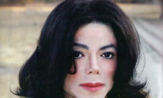 Πρώην υπηρέτρια του Μάικλ Τζάκσον «σπάει» τη σιωπή της: «Ήταν πράγματι παιδόφιλος»