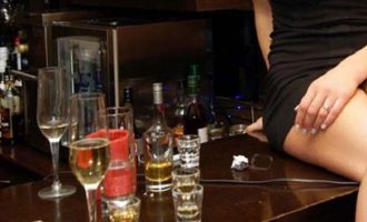 Ξάνθη: Ελληνίδες σερβιτόρες σε μπαρ καταγγέλουν τον εργοδότη τους ότι ήθελε να τις εκδίδει