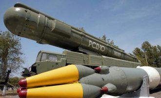 Το ΝΑΤΟ δεν αποχωρεί από τη συνθήκη INF για τα πυρηνικά όπλα – Μέρκελ: «Η Ρωσία παραβίαζε τη συνθήκη»