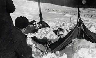 Oι Ρώσοι αρχίζουν ξανά έρευνες για τον θάνατο εννέα σκιέρ πριν 60 χρόνια στα Ουράλια