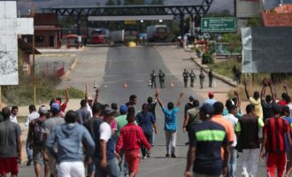 Άνοιξαν πυρ στα σύνορα Βενεζουέλας-Βραζιλίας – Μία νεκρή και δεκάδες τραυματίες