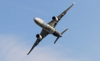 Γερμανία: Ασθενής με κορωνοϊό πέθανε μέσα στο αεροπλάνο