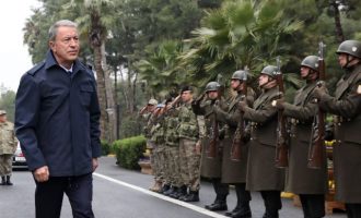 Τον «χαβά» του ο Χουλουσί Ακάρ: «Δεν θα επιτρέψουμε να παρθεί καμία απόφαση χωρίς την Τουρκία»
