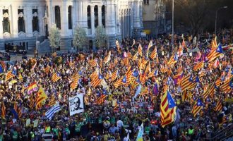 Χιλιάδες διαδήλωσαν στη Μαδρίτη υπέρ των ηγετών της Καταλονίας