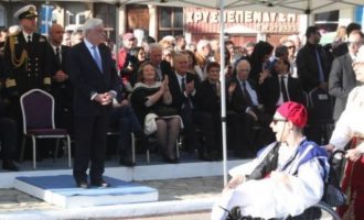 Με εντολή Παυλόπουλου το «Μακεδονία Ξακουστή» στην παρέλαση στην Καλαμάτα (βίντεο)