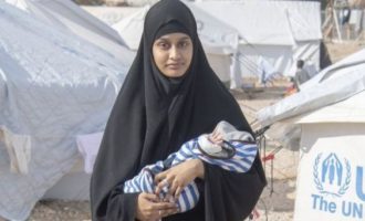 Πέθανε το τριών εβδομάδων μωρό της τζιχαντίστριας Σαμίμα Μπέγκουμ