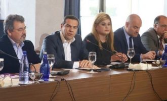Τσίπρας σε Μακεδόνες επιχειρηματίες: «Να παίξετε ηγεμονικό ρόλο στη Βόρεια Μακεδονία»