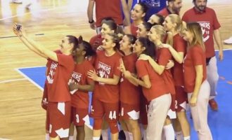 Τέταρτη σερί «κούπα» για τα κορίτσια του Ολυμπιακού στο μπάσκετ
