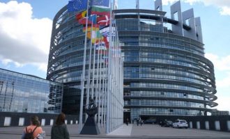 Deutsche Welle: Mπαίνει «λουκέτο» στο Ευρωκοινοβούλιο του Στρασβούργου;