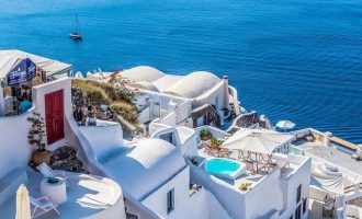 Σπουδαία διάκριση: Η Ελλάδα ψηφίστηκε ως η ομορφότερη χώρα του κόσμου για το 2019