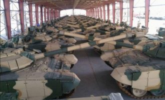 Το Ιράκ παρέλαβε ακόμα ένα φορτίο ρωσικών τανκς Τ-90