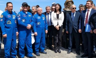 Η Κουντουρά εγκαινίασε παρουσία εν ενεργεία Ρώσων κοσμοναυτών το πάρκο «Γιούρι Γκαγκάριν» στην Κρήτη
