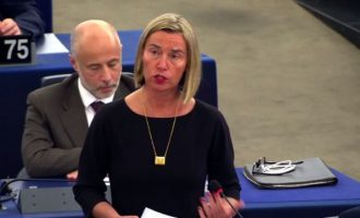 Η Μογκερίνι ζήτησε από ένα άδειο ευρωκοινοβούλιο την επανέναρξη της ναυτικής επιχείρισης «Sophia»