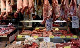ΕΦΕΤ: Επικίνδυνα τρόφιμα στην αγορά «Καπάνι» στη Θεσσαλονίκη – Πάει για λουκέτο