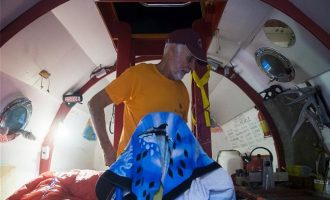 Απίστευτο: 72χρονος διένυσε τον Ατλαντικό μέσα σε ένα βαρέλι