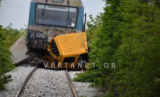 Ημαθία: Τροχαίο με δυο νεκρούς σε αφύλακτη διάβαση – Τρένο παρέσυρε αγροτικό (βίντεο)