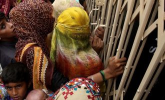 Πακιστανός έπνιξε και κρέμασε τη γυναίκα του σε δέντρο γιατί είχε AIDS