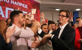 Βόρεια Μακεδονία – Πεντάροφσκι: «Θα τηρήσουμε τη Συμφωνία των Πρεσπών»