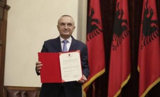 Ο πρόεδρος της Αλβανίας επιθυμεί να καθορίσει άλλη ημερομηνία δημοτικών εκλογών – Ο Ράμα διαφωνεί