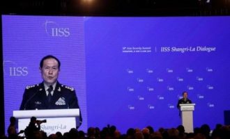 Η Κίνα «θα πολεμήσει μέχρι τέλους» προειδοποίησε ο Γουέι Φένγκε τις ΗΠΑ
