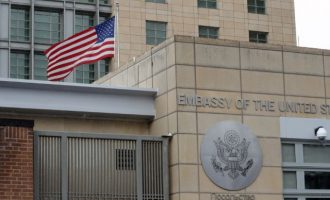 Ο Τραμπ ψάχνει να διορίσει νέο πρεσβευτή των ΗΠΑ στη Μόσχα