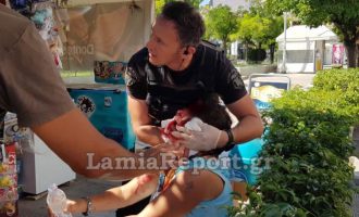 Σοκ στη Λαμία: Την έσφαξε με ξυράφι μέσα στην πλατεία (βίντεο)