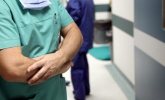 Πάτρα: Ελεύθερος με περιοριστικούς όρους νοσηλευτής που κατηγορείται για σεξουαλική επίθεση σε 23χρονη