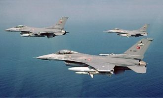 Τουρκικά F-16 εισήλθαν στο FIR Αθηνών και πέταξαν πάνω από Λειψούς και Αρκιούς